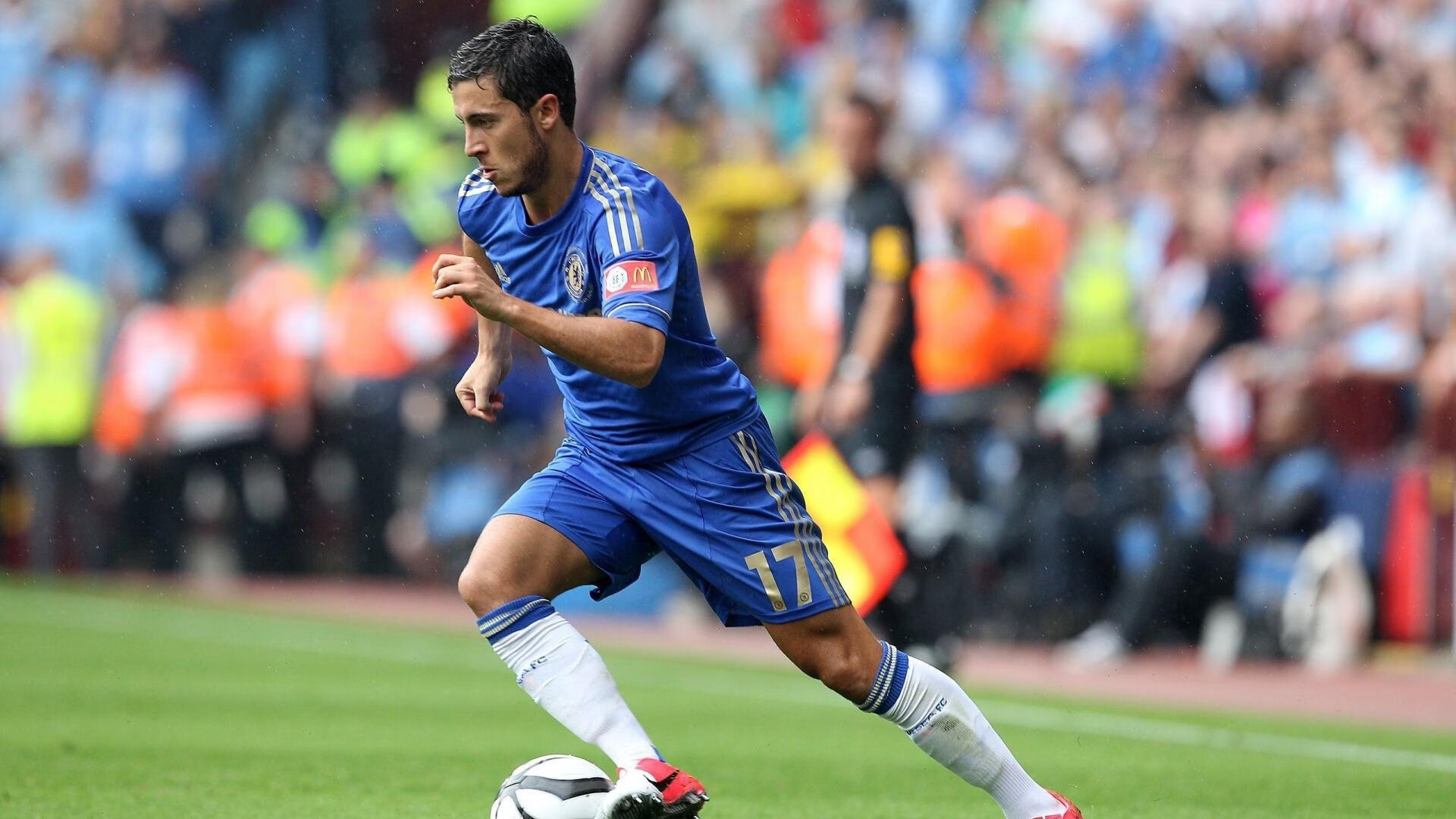 英格兰女队成绩飞速上升，粉丝数量剧增，英格兰队颜值